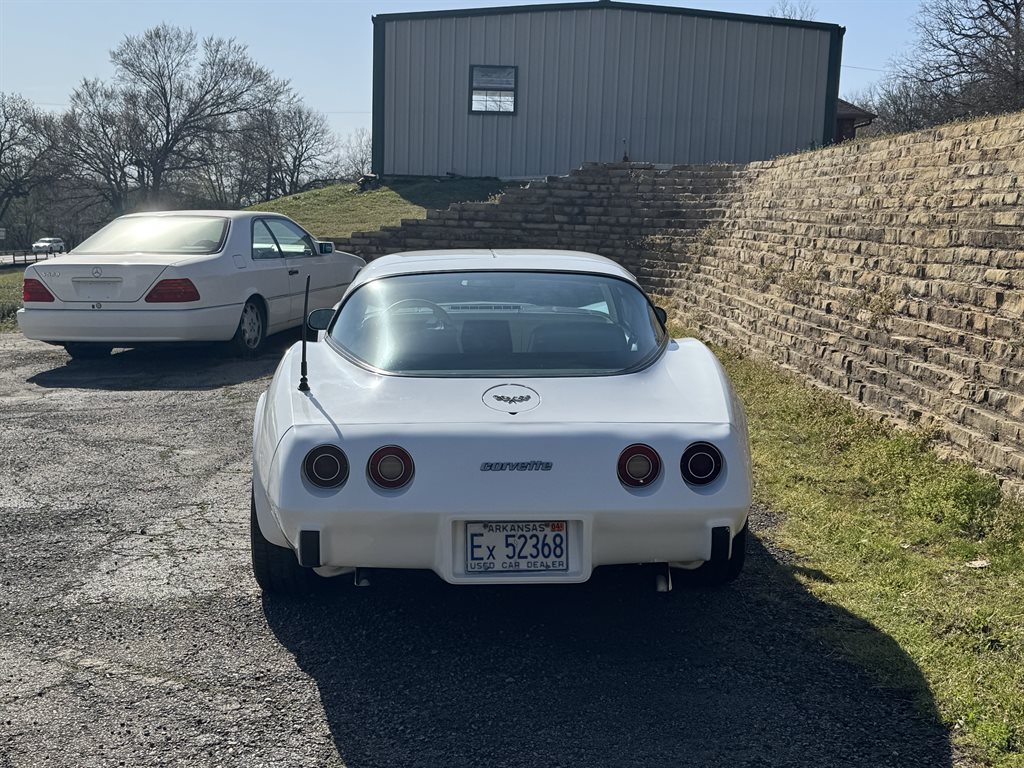 Chevrolet Corvette photo 8