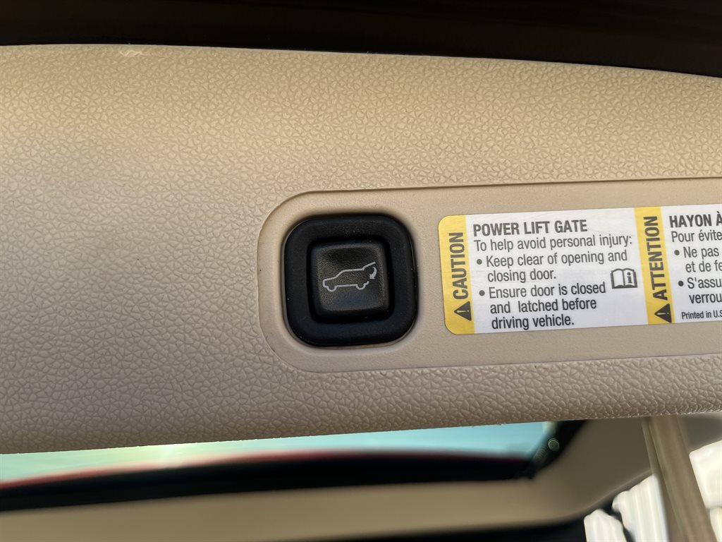 Cadillac Escalade photo 16