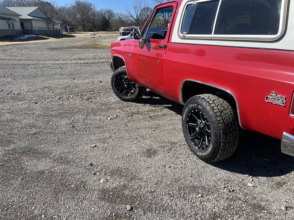 1987 GMC Jimmy - Photo 11