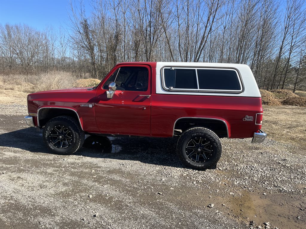 1987 GMC Jimmy - Photo 8